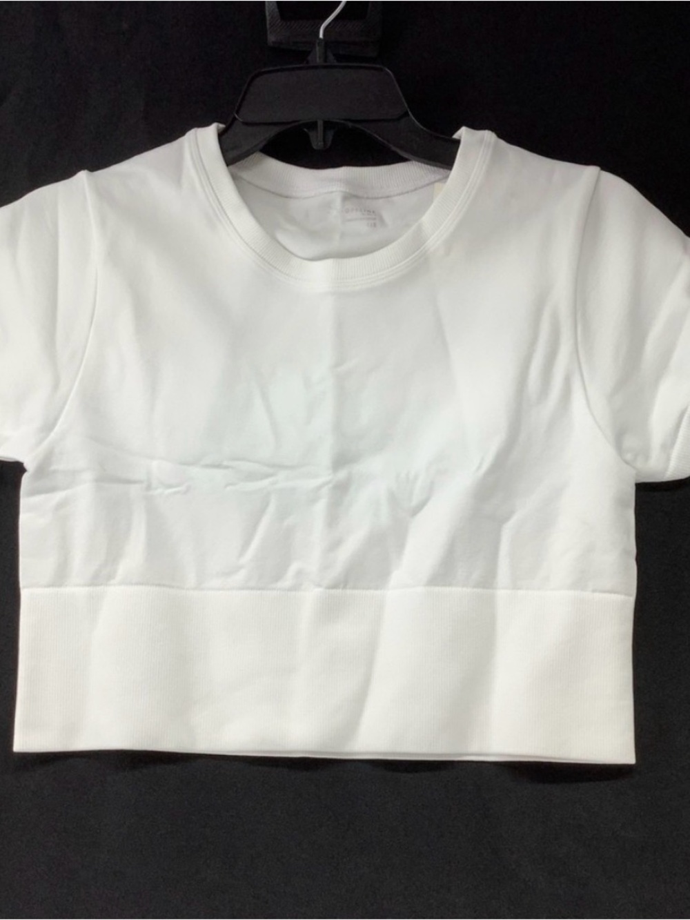 Aeries size small seamless Cropped White Short Sleeve Top